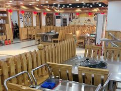 -屯老二农家铁锅炖·行业领军者(梅江店)
