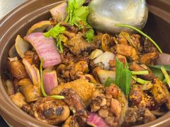 -胡须佬鸡煲四季火锅店(石厦西村直营店)