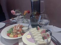 -半勺舒舒生日蛋糕店