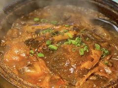 -海派美食·家宴海鲜青岛菜·石锅鲽鱼头(东方城店)