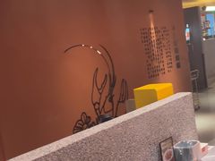 -肥肥虾庄·金牌油焖大虾(杨园滨江时代walk店)