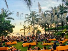 -FINNS Beach Club