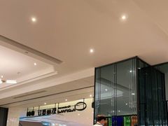 -港丽餐厅(高德置地店)