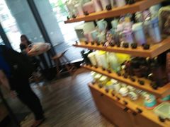 -星巴克(上海浦东禹悦汇店)