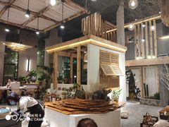 -墨居上隐·院子里火锅(峨眉店)