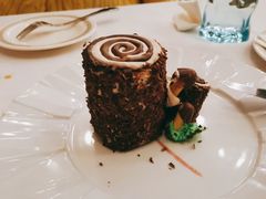 招牌树根蛋糕-莫斯科餐厅