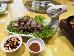 手抓羊肉-石羊农庄