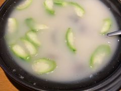 上汤丝瓜杂菌煲-渔太泰漓江小馆·广西融合菜(西街店)