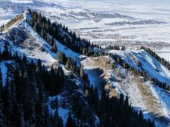 -丝绸之路山地度假区滑雪场