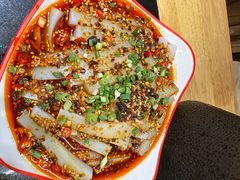 -谭公鱼头·鲜鱼火锅·小龙虾·江湖菜(秀沿路店)