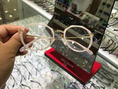 -华彬眼镜专业渐进配镜(潘家园店)
