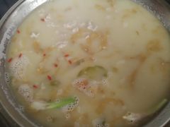 -老来福·非遗酸汤兔(凯旋路店)
