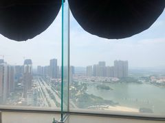 -荣誉国际酒店-云顶旋转餐厅