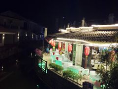 -亚龙湾亚泰商业街