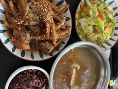 -臻爱住家月嫂育儿嫂(万达店)