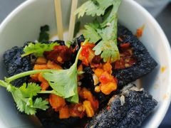 -黑色经典臭豆腐·湖南特产(步行街店)