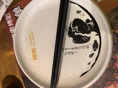 餐具摆设-烤匠麻辣烤鱼(环球中心店)