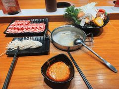 -呷哺呷哺(万达新世界店)