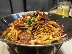 干锅腊肉榨笋-三湘四水正宗湘菜(君峰路店)