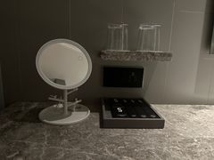 -SFEEL设计师酒店(成都春熙路天府广场店)