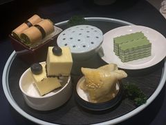 四喜点心拼盘-馋遇江南·精致湖景雅宴(东方之门店)