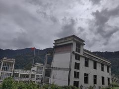 -四川汶川特大地震漩口中学遗址