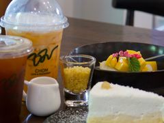 -Chom Cafe and Restaurant