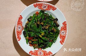 Spring Water Pea Shoots