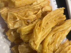 炸腐竹-潮汕美牛肉丸火锅店(天宁寺店)