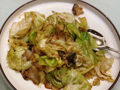 莲白爆脆螺-绫罗岛海鲜私房菜(鸭绿江边店)