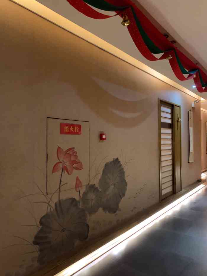 长乐足道养生馆(观音桥店)-"环境过得去,空气流通性不好,每间房都太小