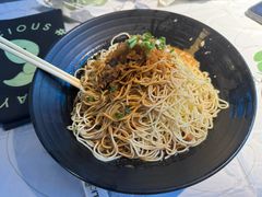 凉面-巴厘龙虾·榜首油焖大虾(洞庭·艺术洋房店)