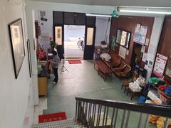 等位区-腰记饭店(龙源路店)