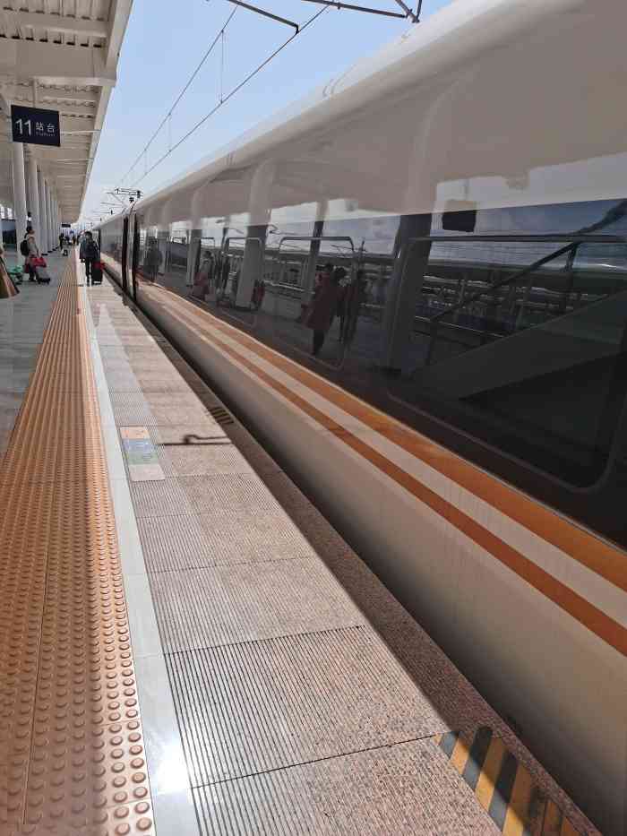 黄山北站-"从来没想到会在黄山北站换乘,然而这次不仅.