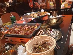 -何师烧烤Pro ·江湖川菜·小龙虾·精酿(太古里旗舰店)