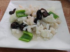 -红帽小馆(向阳路店)