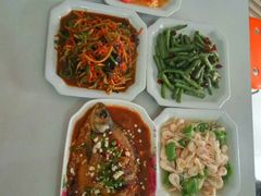 -月落乌啼餐馆