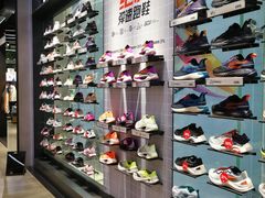 -李宁(大宁国际旗舰店)