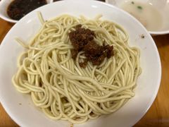 素椒杂酱面-明红蹄花(糍粑店街店)
