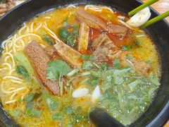 -志权牛肉面(灵山路店)