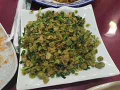 -壹阁胡羊焖饼(特色小吃街店)