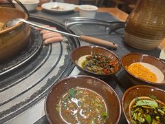 -阿山卓·野生菌火锅·纳西火塘烤肉