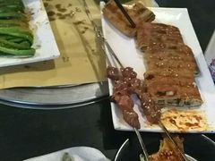 -喝丢一只鞋海鲜烧烤·海肠捞饭(文体街店)