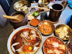 -草家酱蟹炭火烤肉店(珲春南路一店)