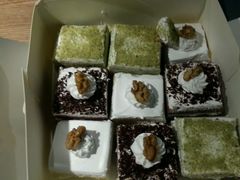 -光明牛奶棚(南泉店)