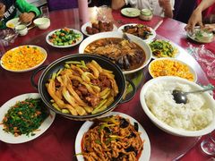 -北京龙庆四季香农家饭庄·灶台鱼·碳烤虹鳟鱼(龙庆峡店)