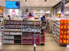 店内环境-名创优品(山东青岛市新业广场店)