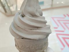 黑芝麻甜筒-麦当劳(无锡滨湖万达店)