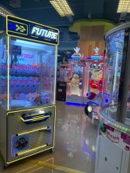 -莫莉幻想儿童乐园(三河燕郊永旺店)