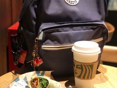 -星巴克(广州南站A18检票口楼上)